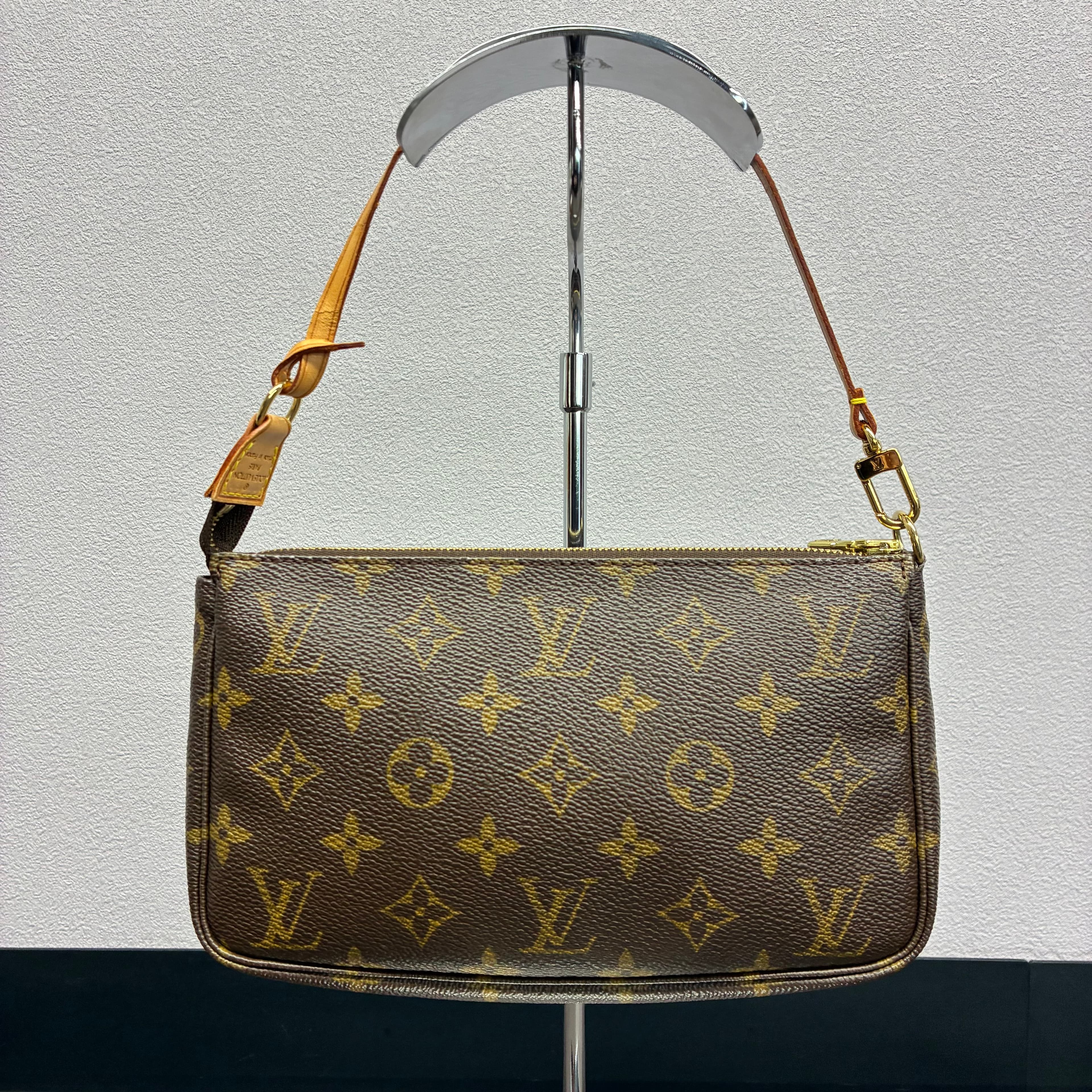 👜買取実績👜【ルイ・ヴィトン ポシェット・アクセソワール】