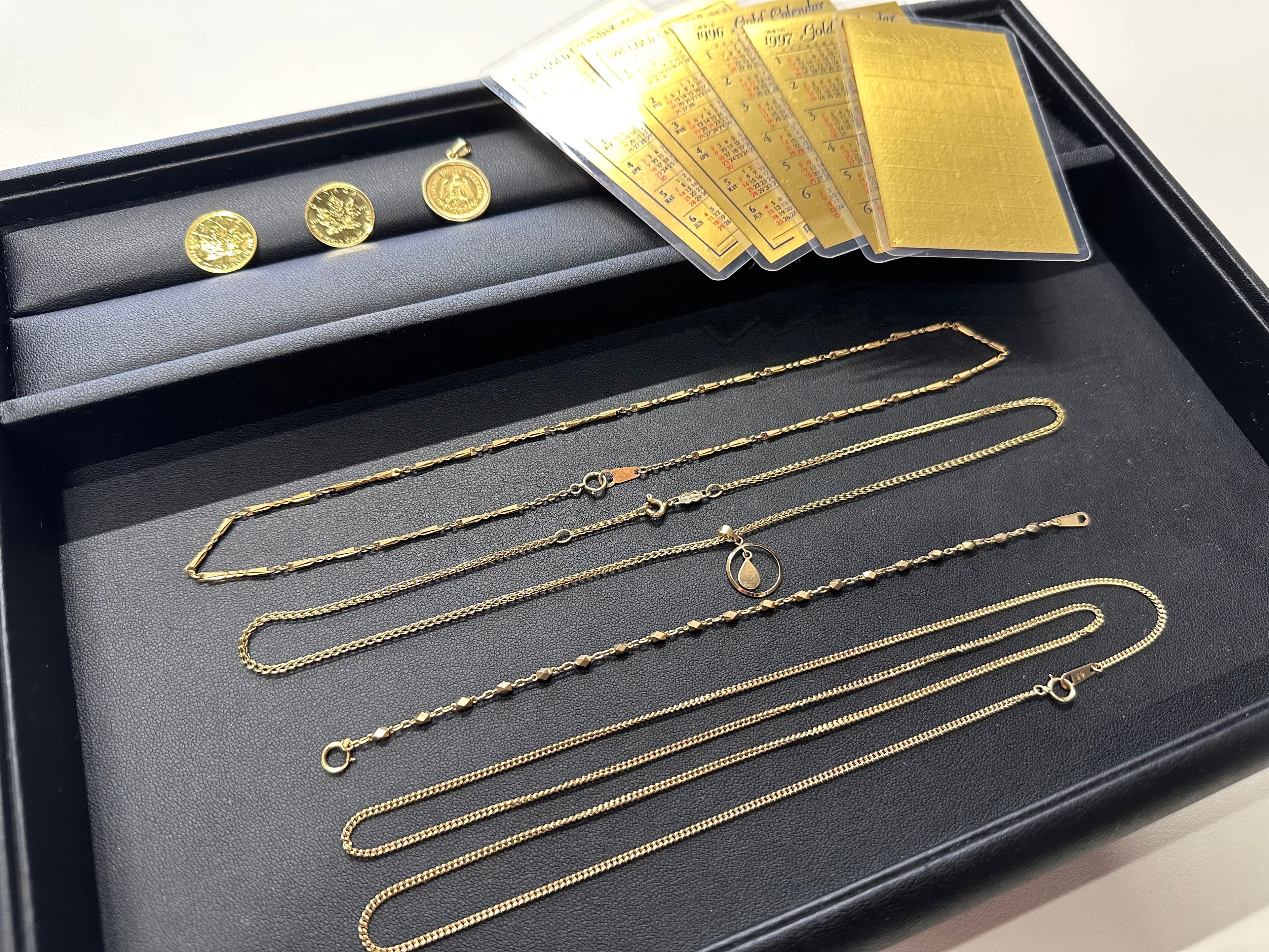🪙買取実績🪙【金貨・純金カレンダー・K18ネックレスお買取りいたしました✨】