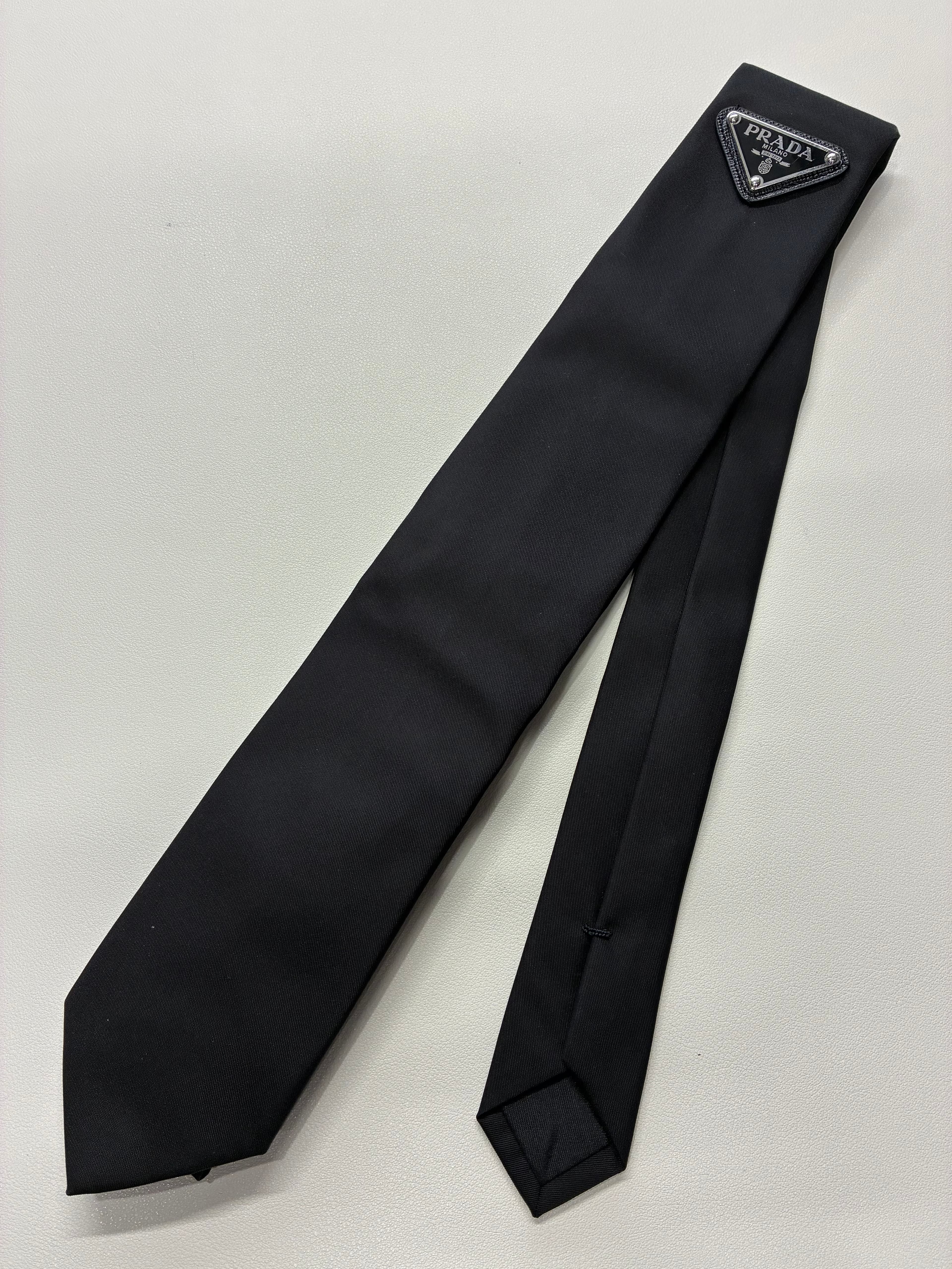 👔買取実績👔【PRADA Re-Nylon ギャバジン ネクタイ】