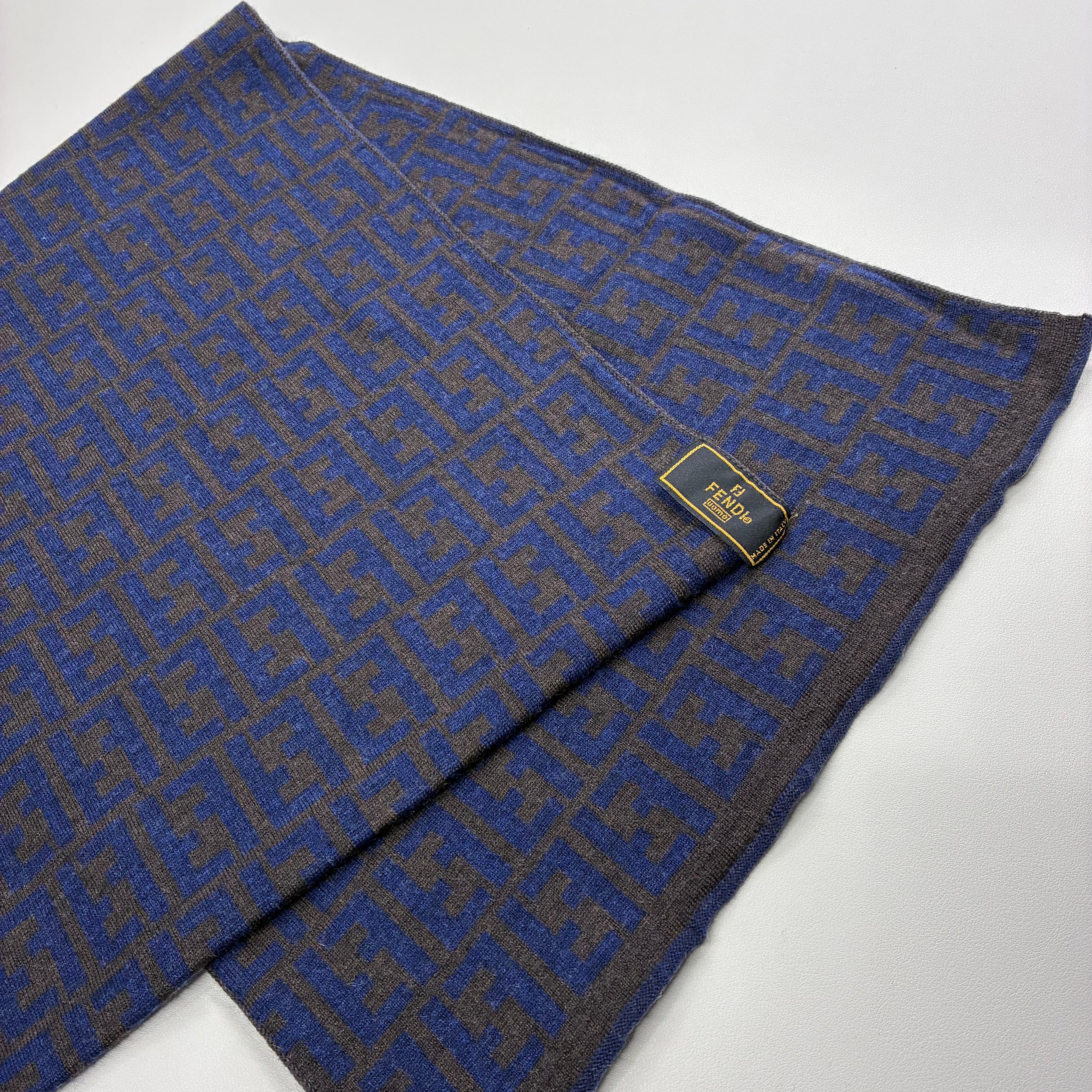 【買取実績】フェンディ ズッカ柄 マフラー