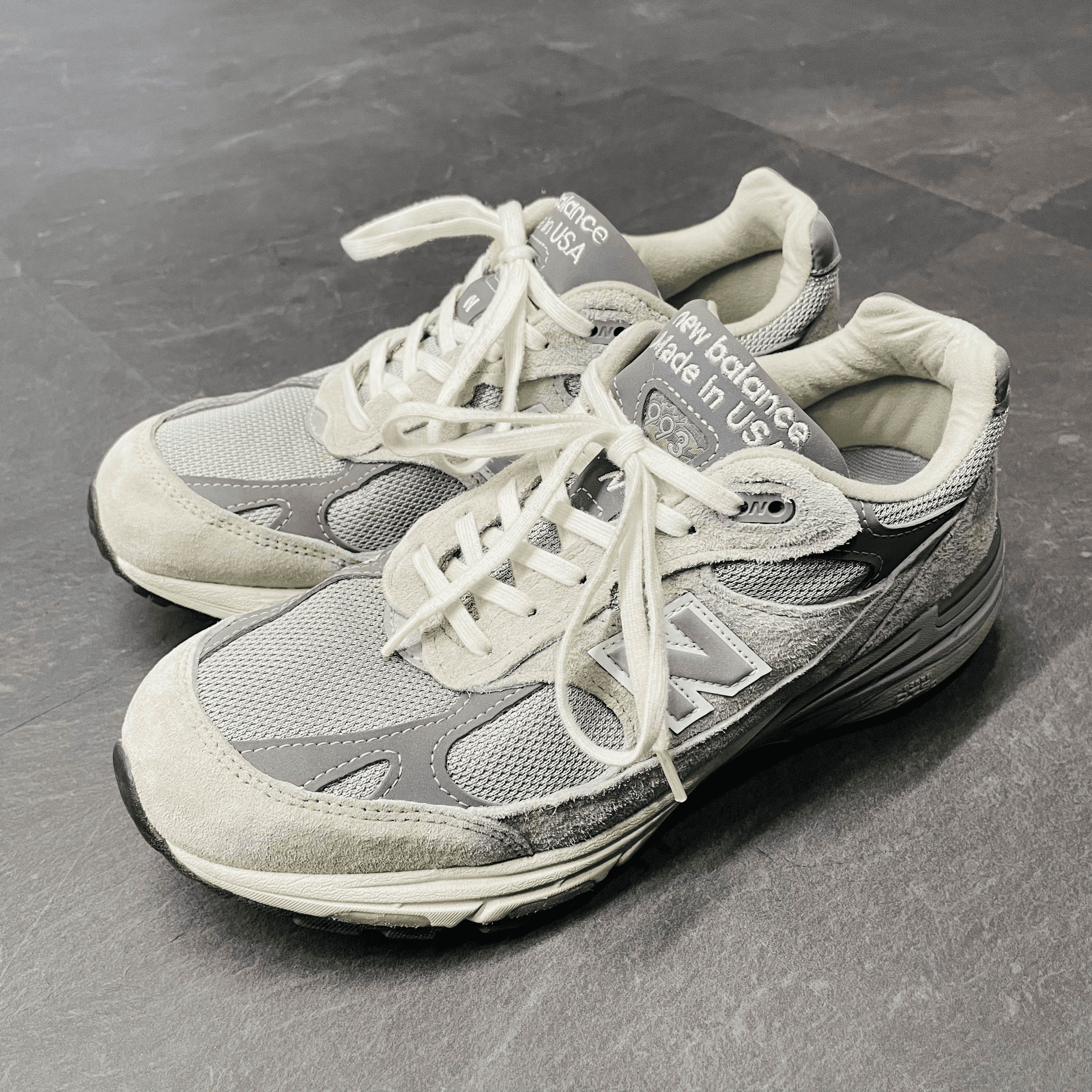 New Balanceのスニーカー、993をお買取させていただきました。