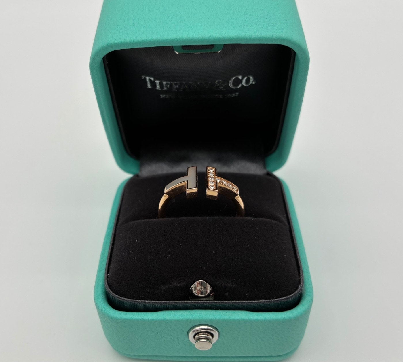 tiffany-t-67b927a5.jpg